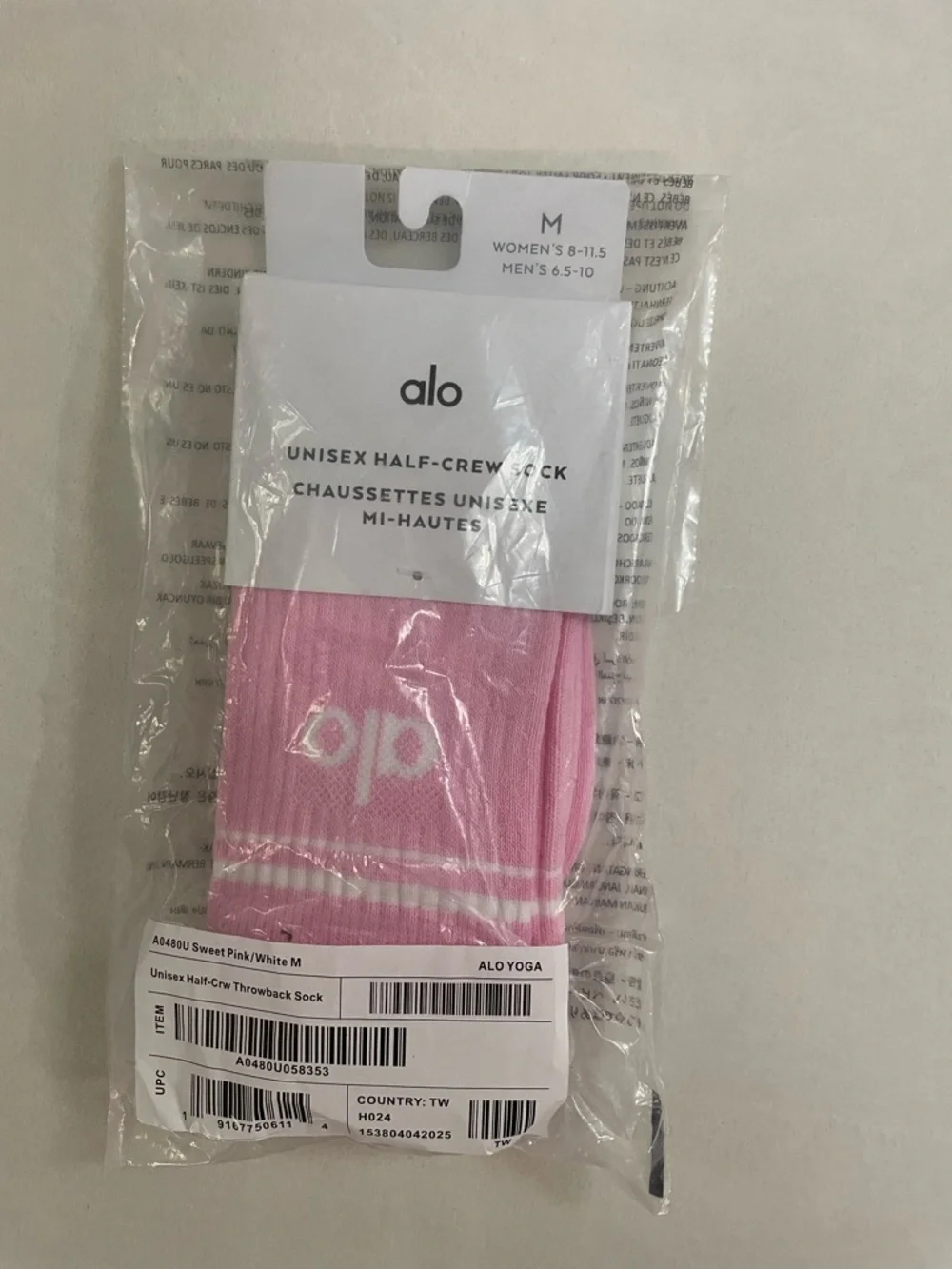 Alo NWT Unisex Half Crew Throwback Socks Sweet Pink White Size M